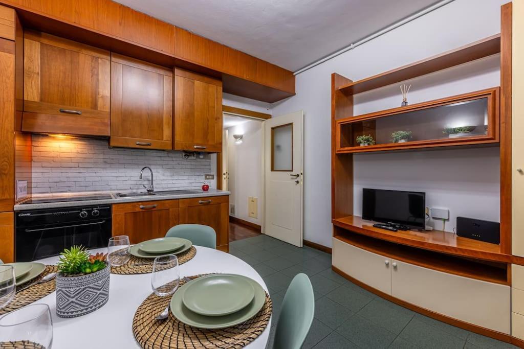 Close To Duomo Lovely City Center Flat Appartement Milaan Buitenkant foto