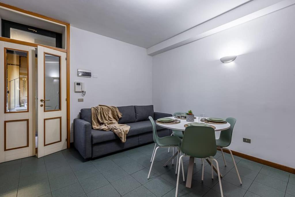Close To Duomo Lovely City Center Flat Appartement Milaan Buitenkant foto